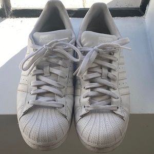 White Adidas Superstars size women’s 10/ men’s 8.5